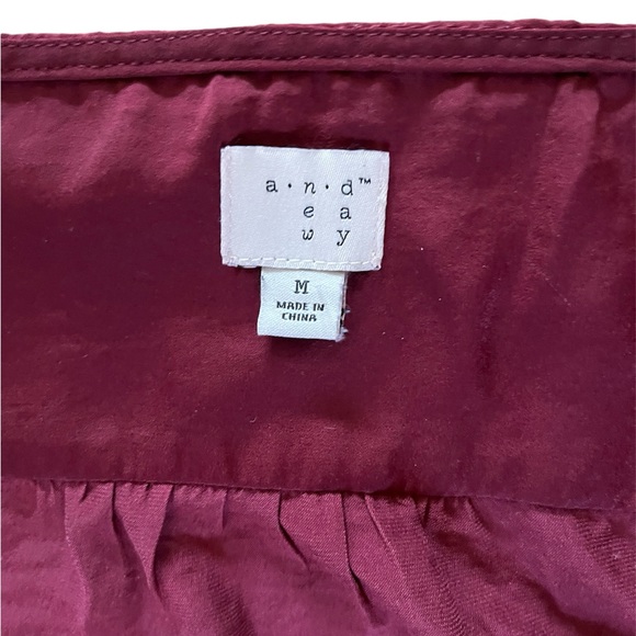 a.n.d. e a w y burgundy top, medium - Picture 2 of 4